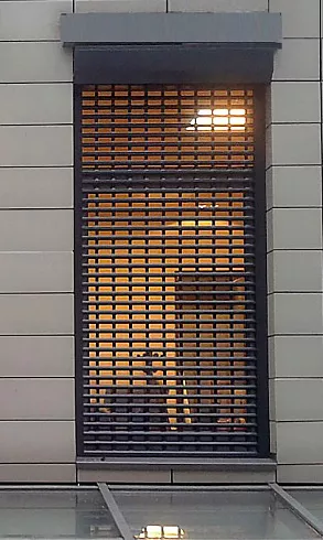 Рольставни решетчатые DoorHan для двери с экструдированным профилем 800x1800